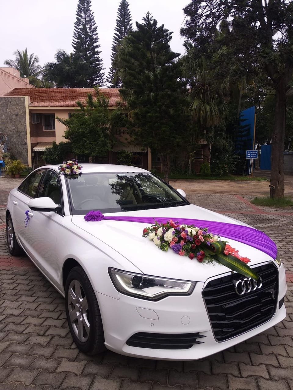 AUDI A6 Wedding car rental